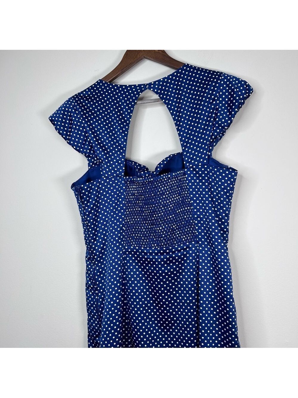 Guess LA Retro Style Polka Dot Wiggle Dress Sweetheart Neckline Blue Size 10 - Picture 9 of 14